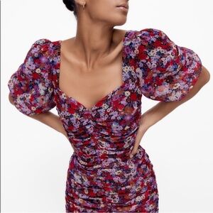 NWT Zara Women's M/L Ditsy Floral Printed Dress With Puff Sleeve and Draping